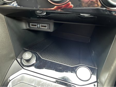 2021 Volkswagen T-Roc STYLE AUTOMATIC 2.0 DIESEL //LOW MILES//REVERSE CAMERA//KEYLESS ENTRY//ADAPTIVE CRUISE CONTROL// €25,950 thumbnail