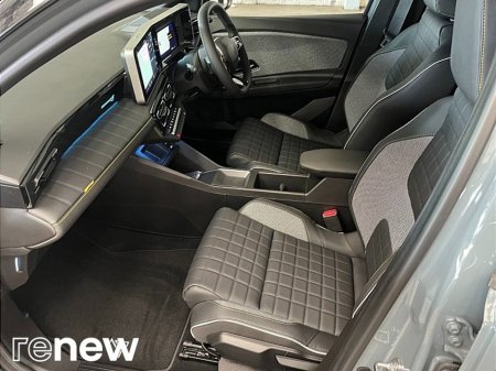 2025 Renault 4 E-TECH ICONIC 52 KW AUTO 5DR *DEMO MODEL - NOW IN STOCK & READY TO BE VIEWED* €34,995 thumbnail