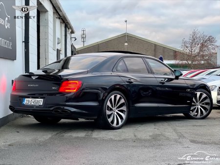 2023 Bentley Flying Spur AZURE €209,950
