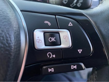 2018 Volkswagen Golf HIGHLINE 1.6 TDI MANUAL 5SPEED 5DR 115HP 5 €15,995 thumbnail