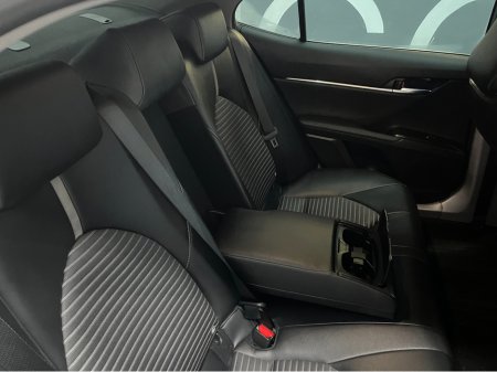 2023 Toyota Camry €39950 2023 TOYOTA CAMRY WS 2.5 AUTOMATIC / CRUISE CONTROL / REVERSE CAMERA / ELECTRIC HEATED SEATS / PADDLE SHIFTERS €39,950 thumbnail