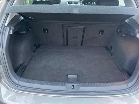 2016 Volkswagen Golf - thumbnail 8