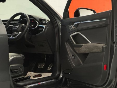 2022 Audi RS Q3 - thumbnail 23