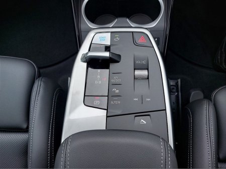 2024 BMW iX1 - thumbnail 10