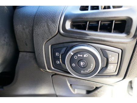 2018 Ford Focus - thumbnail 24