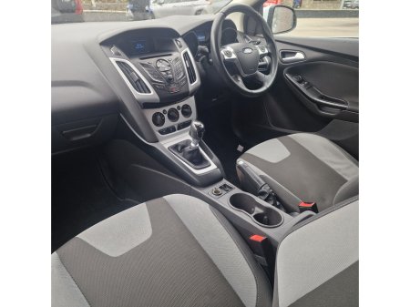 2013 Ford Focus - thumbnail 9