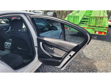 2016 BMW 3 Series - thumbnail 11