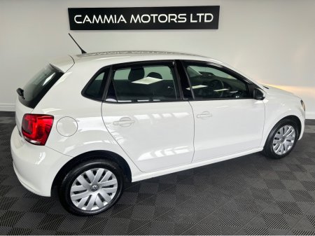 2012 Volkswagen Polo - view 4