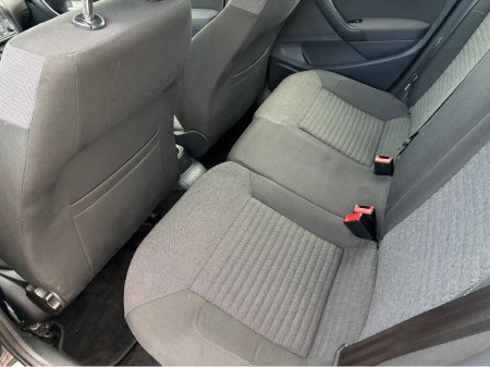 2013 Volkswagen Polo - thumbnail 14