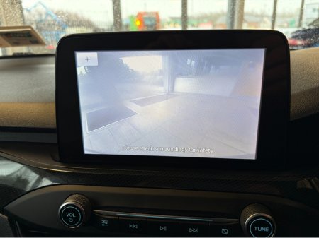 2020 Ford Focus 1.5 TDCI ST-LINE 120PS 5 5DR €17,900 thumbnail