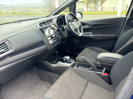 2014 Honda Fit - thumbnail 2