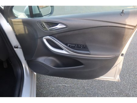 2017 Opel Astra SC 1.6 CDTI 110PS 5DR €7,000 thumbnail