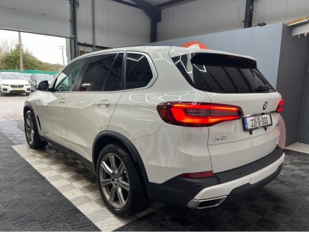 2022 BMW X5 ONLY 7K KMS! €59950! 2022 BMW X5 XDRIVE45E 3.0 AUTOMATIC / CRUISE CONTROL / 360° PARKING CAMERA / PANORAMIC SUNROOF / ELECTRIC MEMORY & HEATED SEATS €59,950 thumbnail