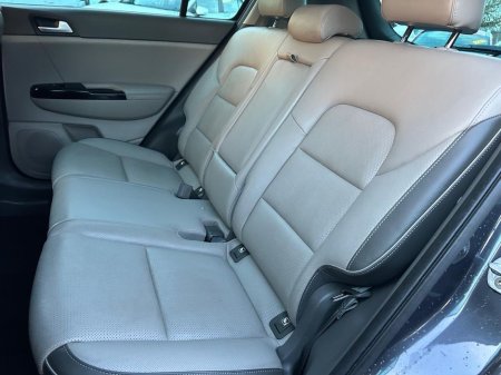 2018 Kia Sportage Platinum Sunroof*1 Owner From New * FSH* Mint Condition €19,900 thumbnail