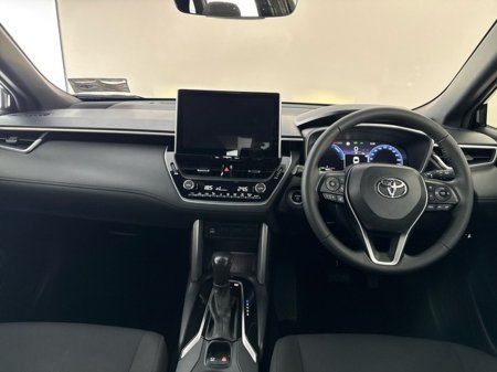 2024 Toyota Corolla Cross HYBRID SPORT €37,950 thumbnail