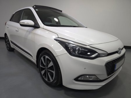 2015 Hyundai i20  €10,950 thumbnail