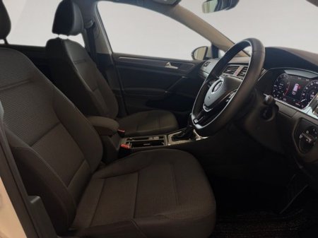 2018 Volkswagen Golf - thumbnail 11