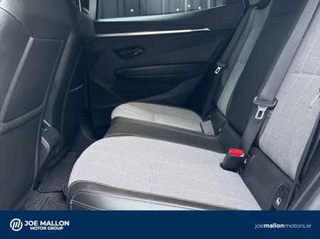 2023 Renault Megane E-Tech EV60 220hp Techno €24,950 thumbnail