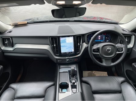 2023 Volvo XC60 - thumbnail 8