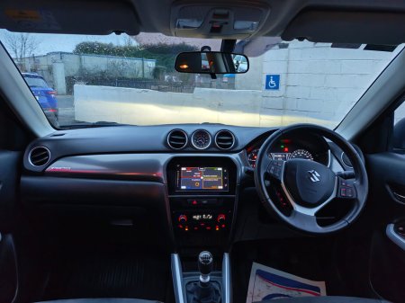 2019 Suzuki Vitara 1.6 DDiS SZ5 ALLGRIP MT €19,950 thumbnail