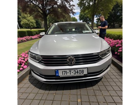2017 Volkswagen Passat - thumbnail 14