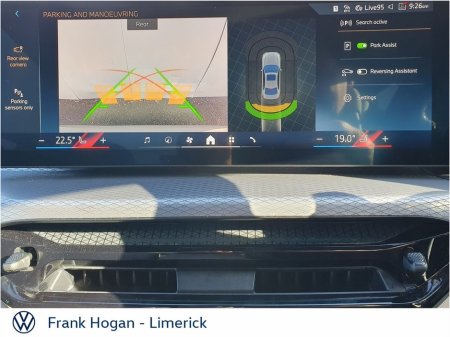 2025 BMW 3 Series - thumbnail 12