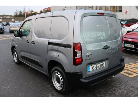 2023 Toyota Proace  €19,512