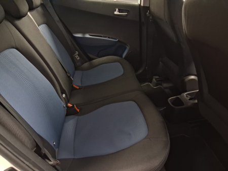 2015 Hyundai i10 - thumbnail 8