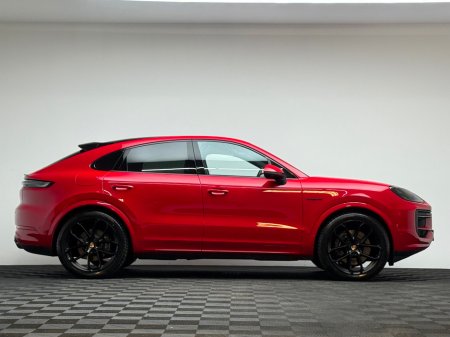 2024 Porsche Cayenne - thumbnail 8