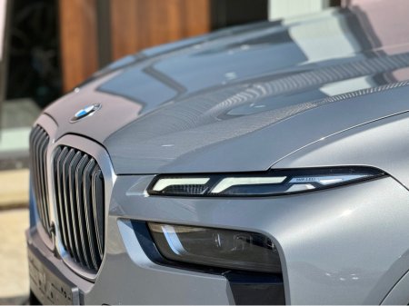 2025 BMW X7 - photo 5