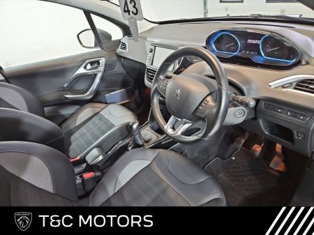 2019 Peugeot 2008 1.2 PureTech 82bhp Allure €14,995 thumbnail