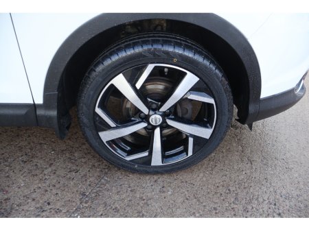 2016 Nissan Qashqai SV Very Low Mileage New Timing Belt & Tyres Exceptional! €13,495 thumbnail