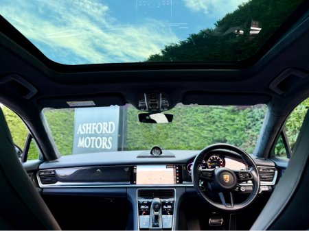 2022 Porsche Panamera 4 E-HY E-HYBRID 5DR AUTO €79,950 thumbnail