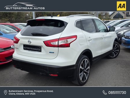 2015 Nissan Qashqai - thumbnail 2