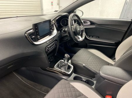 2021 Kia Ceed - thumbnail 7