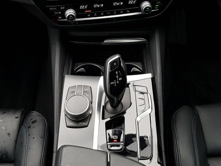2021 BMW 5 Series - thumbnail 10