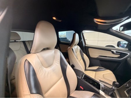 2013 Volvo XC60 - thumbnail 5