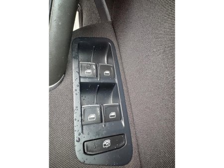 2016 Volkswagen Golf - thumbnail 13