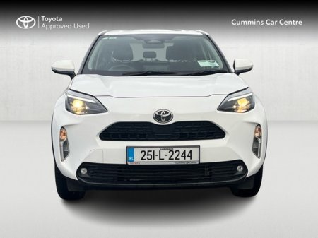 2025 Toyota Yaris Cross Luna €29,950 thumbnail
