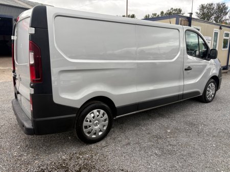 2019 Nissan NV300  €11,995