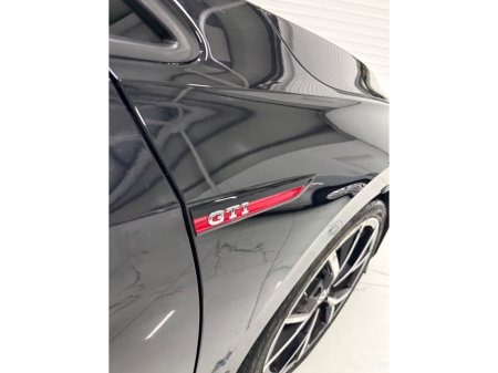2022 Volkswagen Golf 2.0 TSI 245HP GTI DSG €43,995 thumbnail