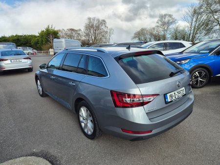 2019 Skoda Superb - thumbnail 14