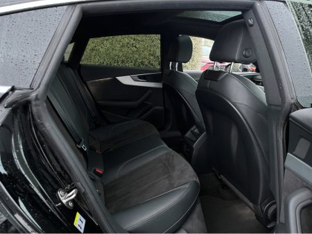 2019 Audi A5 S-LINE SPORTBACK 40 TFSI 190BHP //PANORAMIC GLASS ROOF//SAT NAV//CARPLAY//HEATED SEATS// €27,950 thumbnail