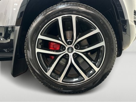 2026 Land Rover Defender - thumbnail 11