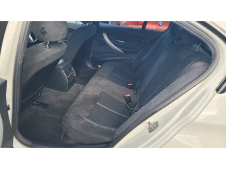 2016 BMW 3 Series - thumbnail 15