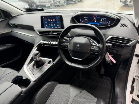 2020 Peugeot 3008 WIRELESS PHONE CHARGER..2 KEYS €8,048 thumbnail