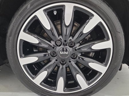 2023 MINI Hatch COOPER Cooper Exclusive Auto thumbnail