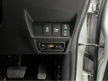 2018 Honda Stepwagon - thumbnail 11