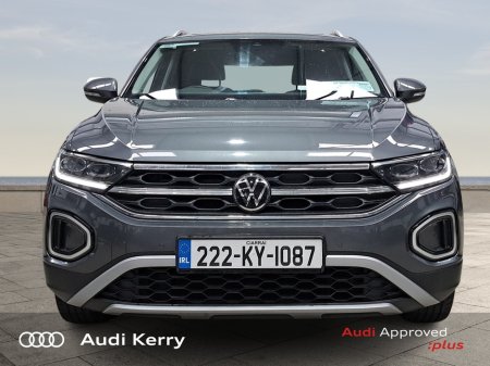 2022 Volkswagen T-Roc - photo 2