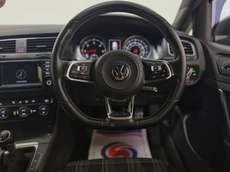 2015 Volkswagen Golf - thumbnail 11